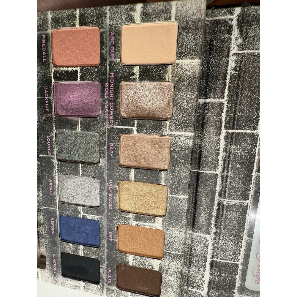 Urban‎ Decay Eyeshadow Palette Nocturnal Shadow Box & 7 Brushes Blue Read Descrp